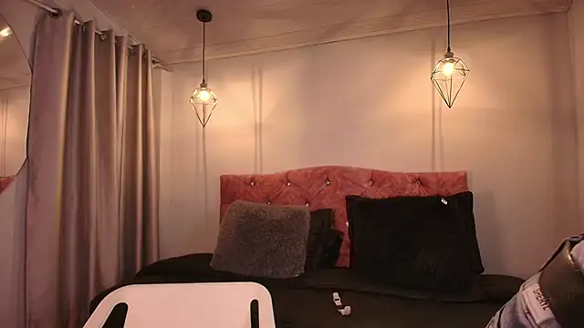 Snapshot of miaoconell chatting on 12-05-25, 09:00 miaoconell online show from 12-05-25, 09:00