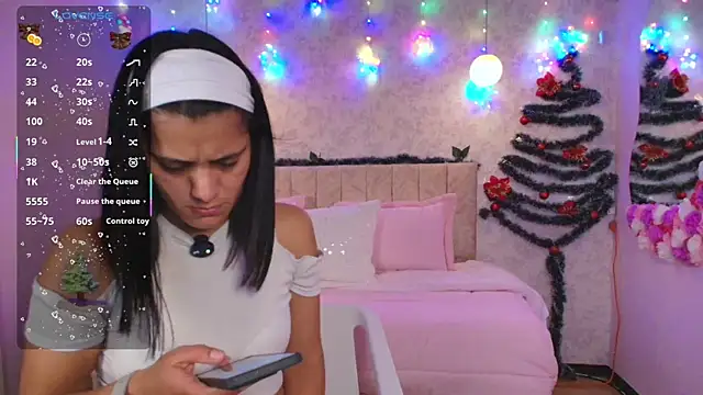 Snapshot of miaoconell chatting on 12-17-25, 09:10 miaoconell online show from 12-17-25, 09:10