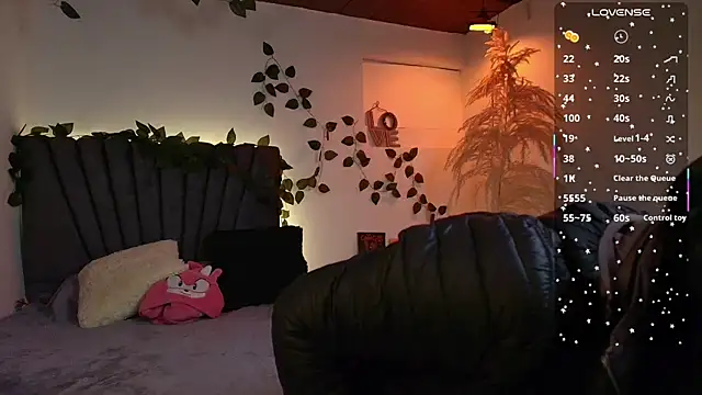 Snapshot of miaoconell chatting on 02-19-26, 10:06 miaoconell online show from 02-19-26, 10:06