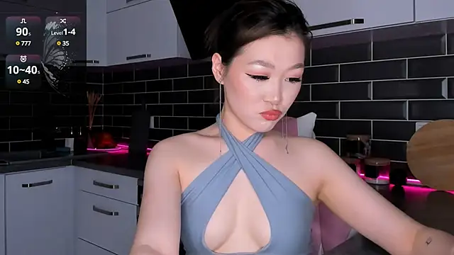 ShaiyaMinn3 online show from 02-27-25, 08:53