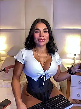 Amylewisq online show from 04-19-26, 12:00