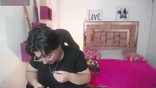 safyka online show from 11-15-25, 12:56