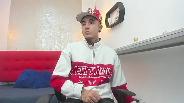 Snapshot of Patrick_Rango chatting on 12-23-25, 03:48 Patrick Rango online show from 12-23-25, 03:48