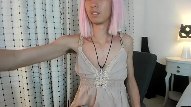 loverisu-coral online show from 12-05-25, 08:05