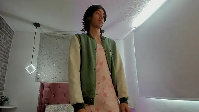 loverisu-coral online show from 03-01-26, 07:38