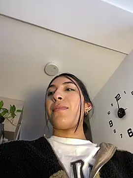 Snapshot of AshleyG_222 chatting on 01-08-26, 06:54 AshleyG 222 online show from 01-08-26, 06:54