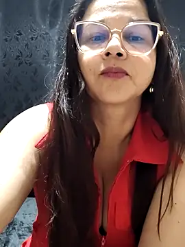 Snapshot of Novata chatting on 02-14-26, 12:40 Novata online show from 02-14-26, 12:40