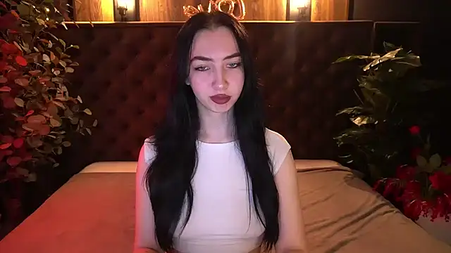 WildKittenX  online show from 04-27-26, 06:00