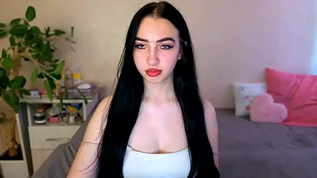 WildKittenX  online show from 06-24-26, 04:00