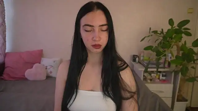 WildKittenX  online show from 07-25-26, 04:10