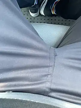 Snapshot of Smallcoco26 chatting on 03-13-25, 02:33 Smallcoco26 online show from 03-13-25, 02:33