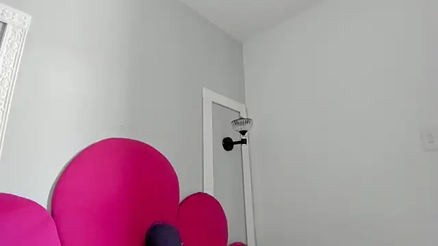 Bonniie 22 online show from 10-24-25, 01:51