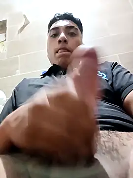 crisssalazar online show from 04-21-26, 01:42