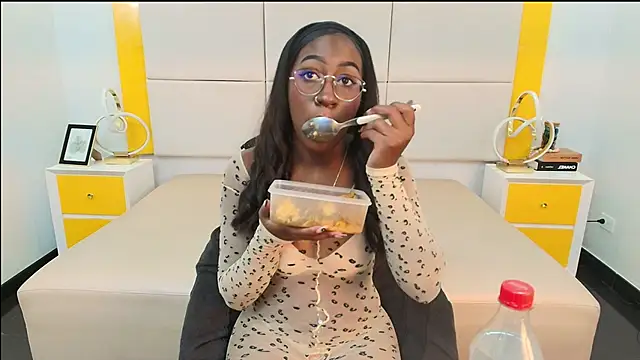 Qeen blackk online show from 11-04-25, 09:14