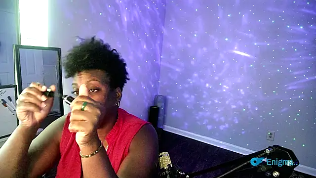 Snapshot of lovelyenigma365 chatting on 02-18-26, 06:48 lovelyenigma365 online show from 02-18-26, 06:48