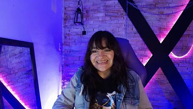 TaraTaylorr online show from 03-22-25, 06:00