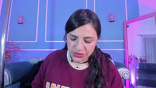 TaraTaylorr online show from 11-04-25, 01:16