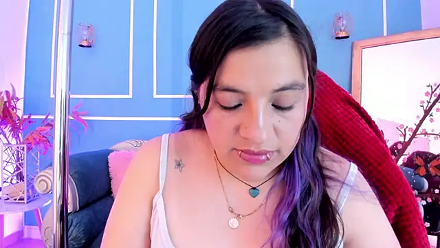 TaraTaylorr online show from 04-25-26, 10:07