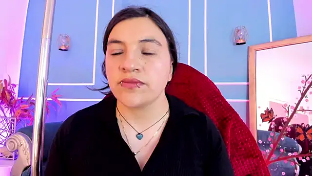 TaraTaylorr online show from 04-29-26, 03:10