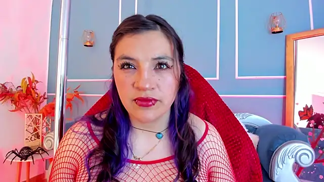 TaraTaylorr online show from 04-30-26, 03:02