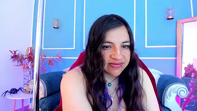 Snapshot of TaraTaylorr chatting on 05-25-26, 03:56 TaraTaylorr online show from 05-25-26, 03:56