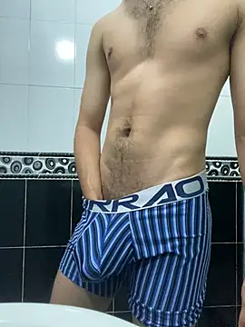 Snapshot of 18_ALExxx chatting on 03-06-26, 03:58 18 ALExxx online show from 03-06-26, 03:58