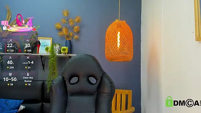 yessila parker online show from 04-25-26, 08:50