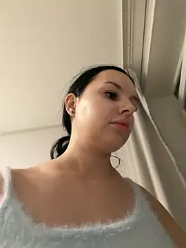 Miss Vic online show from 11-30-25, 12:42