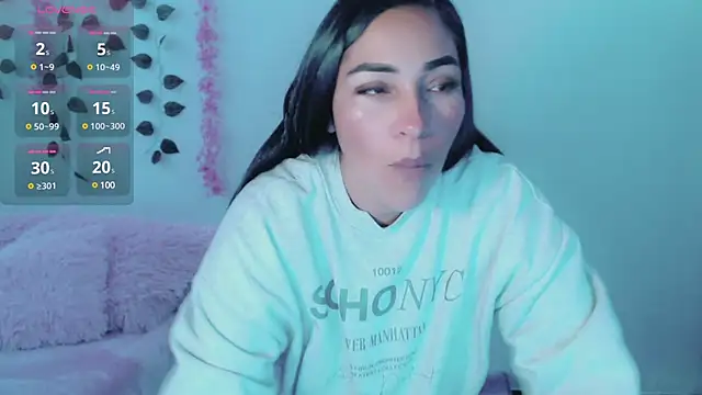 Snapshot of luna_lgomez_ chatting on 03-02-25, 10:03 luna lgomez  online show from 03-02-25, 10:03