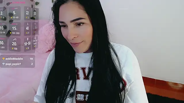 Snapshot of luna_lgomez_ chatting on 03-11-25, 02:29 luna lgomez  online show from 03-11-25, 02:29