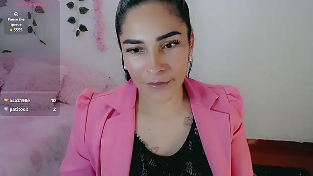 Snapshot of luna_lgomez_ chatting on 03-12-25, 02:12 luna lgomez  online show from 03-12-25, 02:12