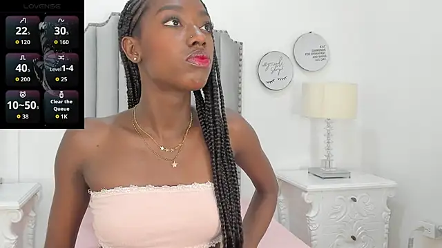 SamantaMarquez online show from 11-17-25, 07:52