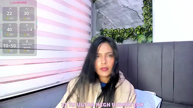 Fernanda liie  online show from 11-11-25, 12:38