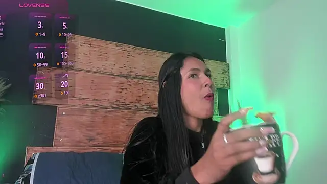 Fernanda liie  online show from 06-24-26, 12:37