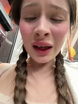 melicious  online show from 03-06-25, 03:56