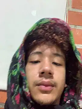 Snapshot of chillcol chatting on 03-23-25, 03:10 chillcol online show from 03-23-25, 03:10