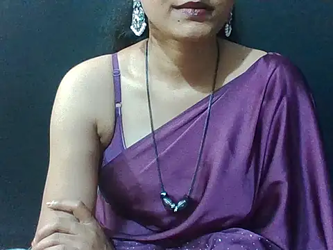 Snapshot of sugandha_bhabhi chatting on 10-26-25, 05:08 sugandha bhabhi online show from 10-26-25, 05:08