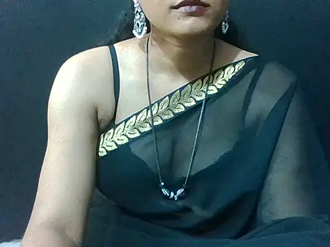 Snapshot of sugandha_bhabhi chatting on 10-27-25, 04:44 sugandha bhabhi online show from 10-27-25, 04:44