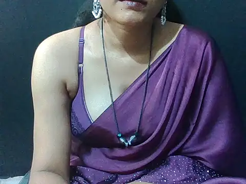 Snapshot of sugandha_bhabhi chatting on 11-03-25, 04:52 sugandha bhabhi online show from 11-03-25, 04:52