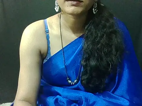 Snapshot of sugandha_bhabhi chatting on 12-04-25, 05:06 sugandha bhabhi online show from 12-04-25, 05:06