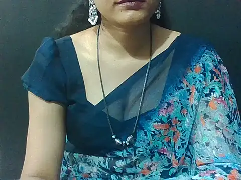 Snapshot of sugandha_bhabhi chatting on 01-15-26, 04:44 sugandha bhabhi online show from 01-15-26, 04:44