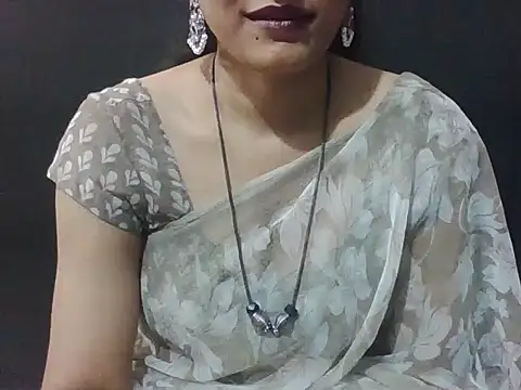 Snapshot of sugandha_bhabhi chatting on 01-18-26, 04:44 sugandha bhabhi online show from 01-18-26, 04:44