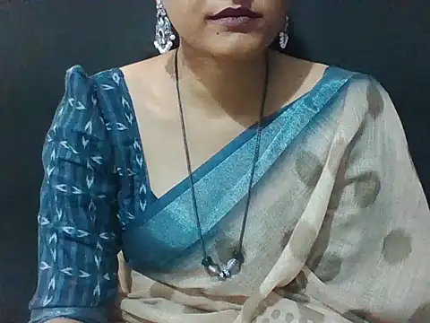 Snapshot of sugandha_bhabhi chatting on 02-10-26, 04:33 sugandha bhabhi online show from 02-10-26, 04:33