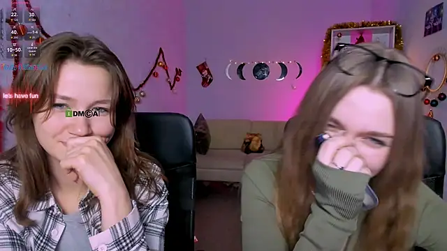 Snapshot of helli_belli chatting on 01-09-26, 12:35 helli belli online show from 01-09-26, 12:35