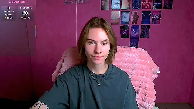 Fiona Night online show from 11-23-25, 06:35