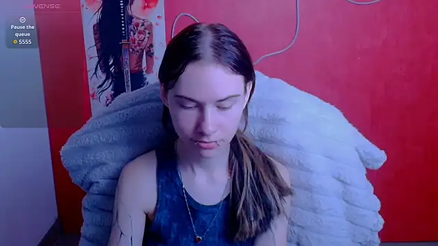 Snapshot of Fiona_Night chatting on 06-26-26, 05:23 Fiona Night online show from 06-26-26, 05:23