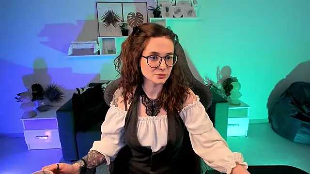 Snapshot of OliviaMcClean chatting on 03-20-25, 02:42 OliviaMcClean online show from 03-20-25, 02:42