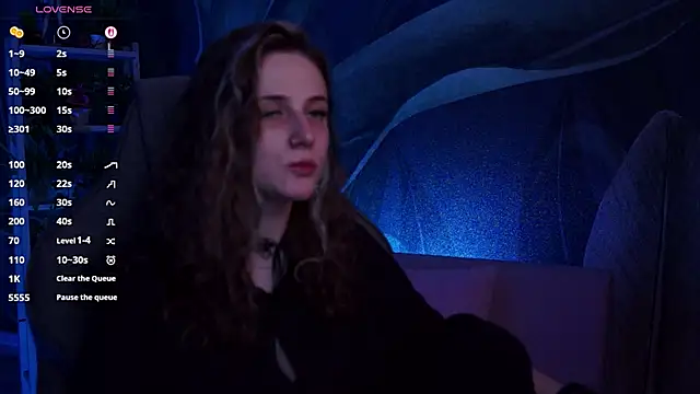 Snapshot of OliviaMcClean chatting on 11-07-25, 02:33 OliviaMcClean online show from 11-07-25, 02:33