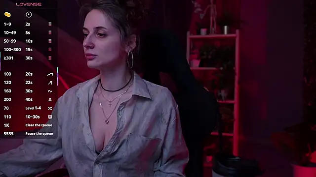 Snapshot of OliviaMcClean chatting on 11-23-25, 11:37 OliviaMcClean online show from 11-23-25, 11:37