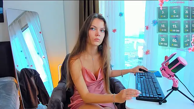 Alice neon online show from 09-13-25, 12:54